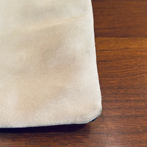 🌟2xHP🌟Black & Beige Textured Cowhide Leather & Suede Convertible Bag Art Hi… - Picture 14 of 15